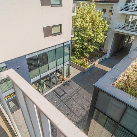 Apartment Karel With Garage Parking Prague Extérieur photo