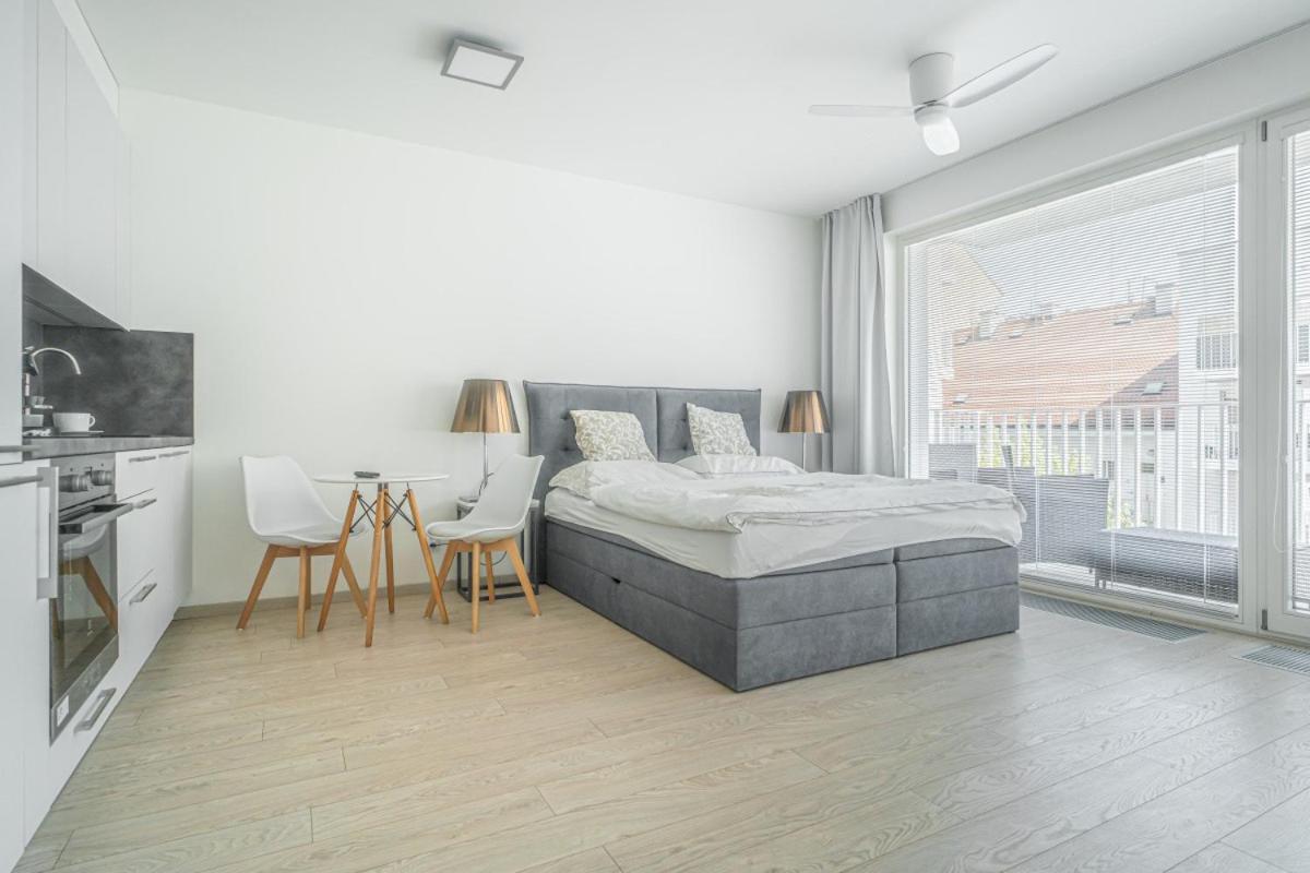 Apartment Karel With Garage Parking Prague Extérieur photo