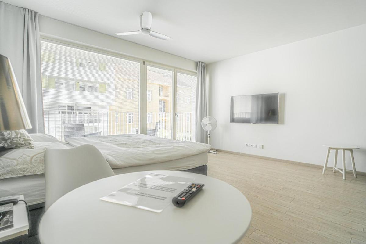 Apartment Karel With Garage Parking Prague Extérieur photo